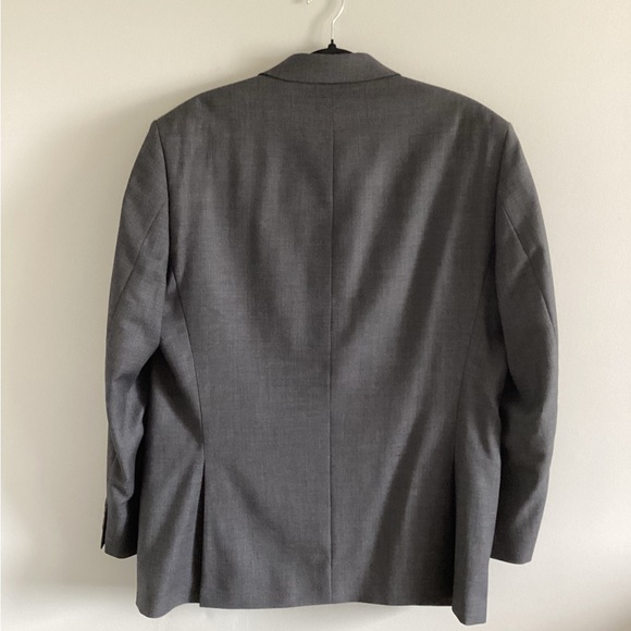 LAUREN Ralph Lauren Men’s Suit, Size 42R - Picture 2 of 15